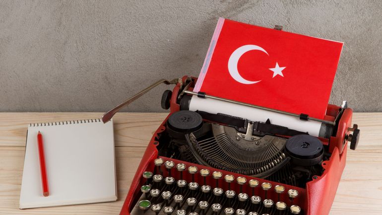 Liberté de la presse en Turquie : interpellation d'une dizaine de journalistes de médias prokurdes