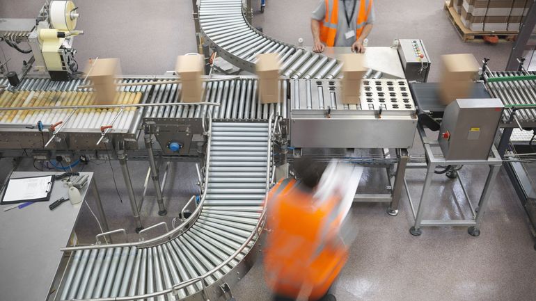Le taux d'emploi des immigrés dans les pays de l'OCDE a battu des records en 2023