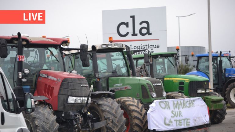 Direct - Colère du secteur agricole : le blocage se poursuit devant la centrale logistique Lidl de Marche