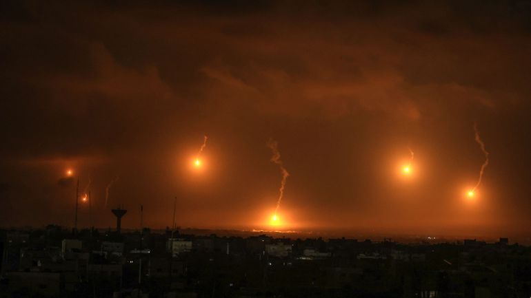 Guerre Israël-Gaza : Tsahal reprend ses frappes sur la bande de Gaza, Tel-Aviv confirme la mort de cinq otages (revoir notre direct)