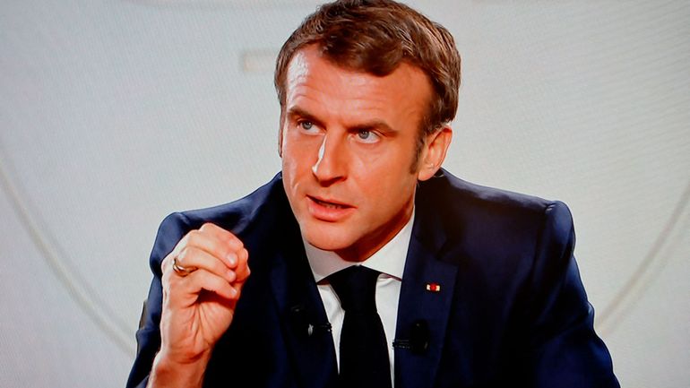 Emmanuel Macron ne confirme pas sa candidature à la présidentielle mais 