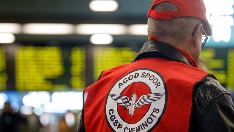 Grèves des trains : les syndicats décident de suspendre les actions pour négocier avec Jan Jambon