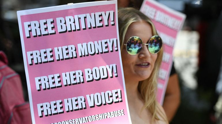 Britney Spears lance une procédure juridique pour que sa tutelle soit confiée à un comptable indépendant