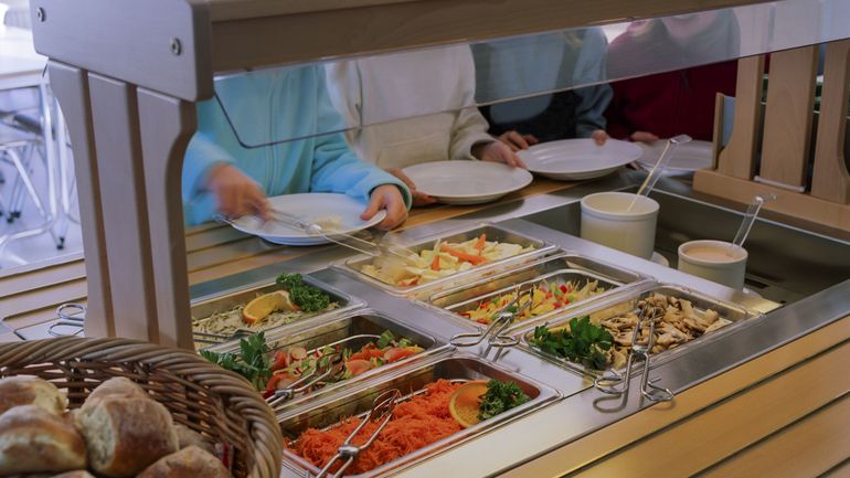 Près de sept cantines scolaires sur dix obtiennent un rapport favorable de l'Afsca