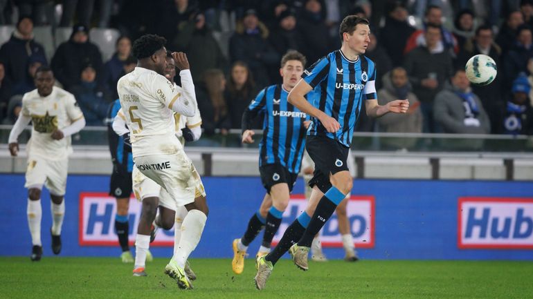 Le Club Bruges se fait peur en fin de match mais dispose du Beerschot et reste dans le rythme de Genk