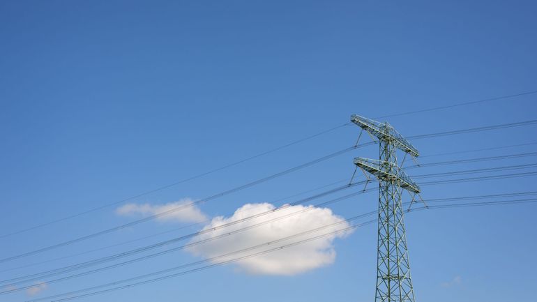 Pays-Bas : plusieurs provinces du Nord-Est momentanément privées d'électricité