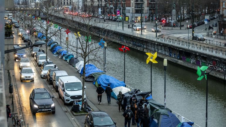Accueillir les demandeurs d'asile sur des bâtiments flottants au Port de Bruxelles : 