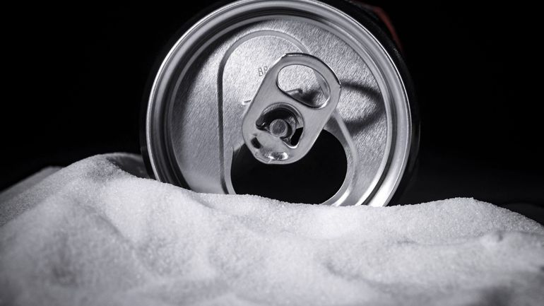 Sodas : le sucre, toujours dans le viseur des autorités et des industriels