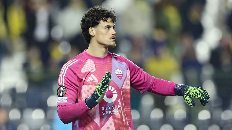 Mile Svilar, roi des clean sheets dans les cages d'une Roma ressuscitée par Claudio Ranieri
