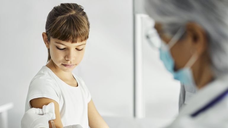 Coronavirus : le régulateur européen examine l'utilisation du vaccin Moderna chez les moins de cinq ans