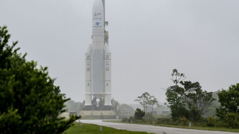 Ariane 5 et son télescope spatial sont sur le pas de tir