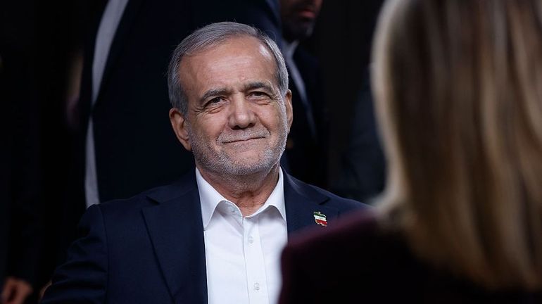 Nucléaire : les États-Unis ont exigé que l'Iran "leur cède tout" son uranium enrichi, selon le président iranien