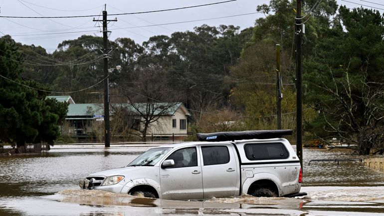 Inondations : des milliers d'Australiens fuient, les pluies vont vers le nord