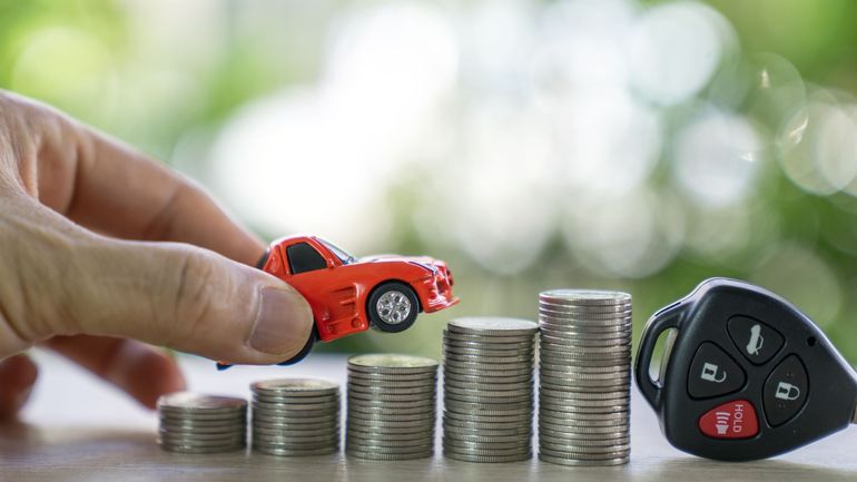 Argent et automobile : pourquoi le prix des primes d'assurance part-il en embardée ?