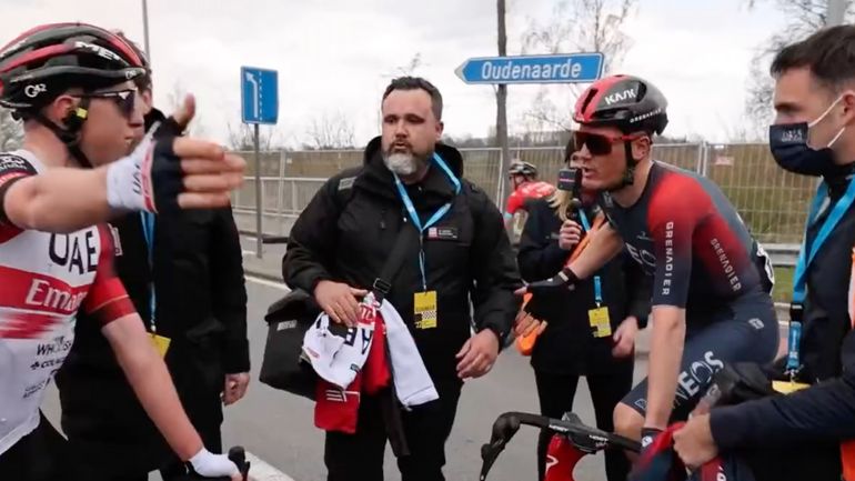 Des images de la tension entre Tadej Pogacar et Dylan van Baarle après l'arrivée du Tour des Flandres