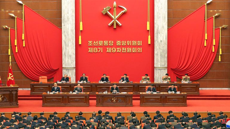 La Corée du Nord : Kim Jong appelle à 