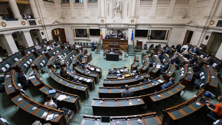 Chambre: l'indemnité parlementaire des députés à nouveau réduite l'an prochain de 5%