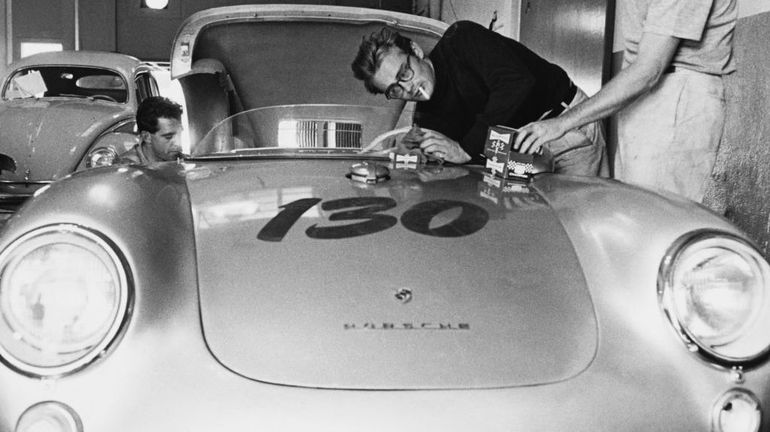 James Dean : 10 photos rares, 70 ans après sa mort