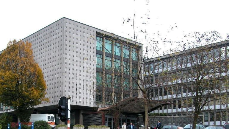 Charleroi : une justice clémente pour 4 militaires poursuivis pour négationnisme et incitation à la haine et la violence