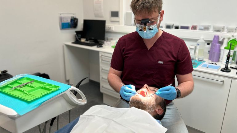 Une personne sur quatre ne va pas chez le dentiste en Belgique