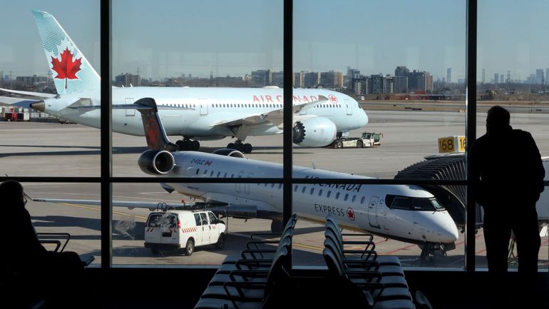 Le chatbot d'Air Canada donne des mauvaises réponses, un passager gagne en justice et se voit rembourser son billet