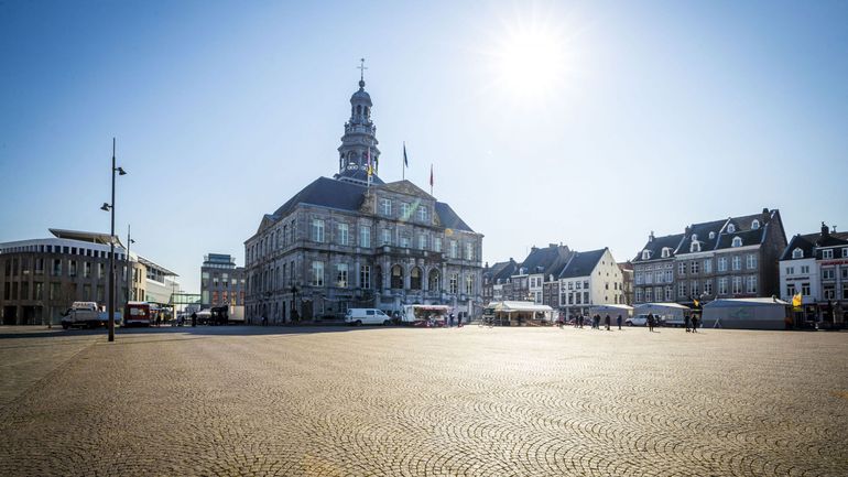 Pays-Bas : la police a arrêté un homme armé d'une hache circulant à Maastricht