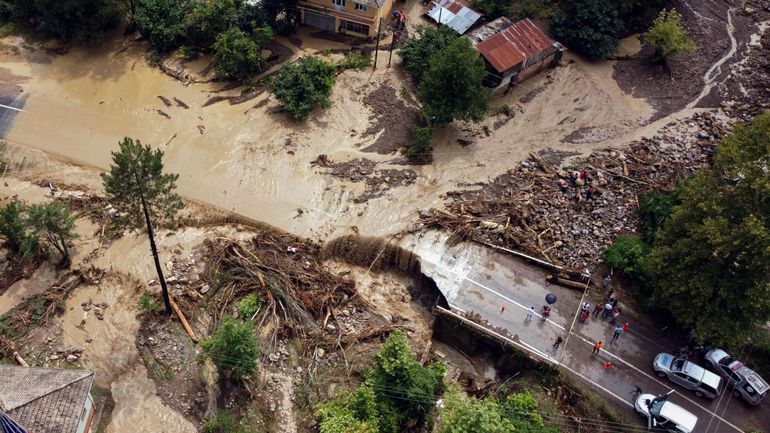 Après les incendies, la Turquie est frappée par des inondations massives