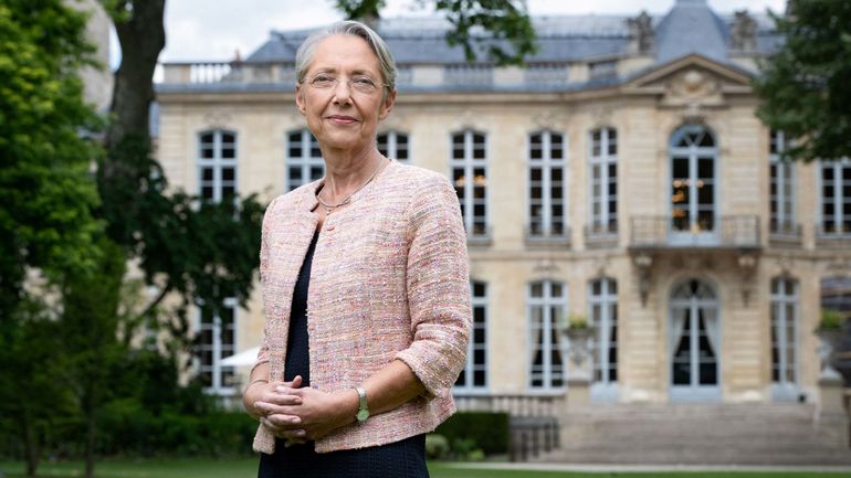 Remaniement gouvernemental en France : la Première ministre Elisabeth Borne démissionne
