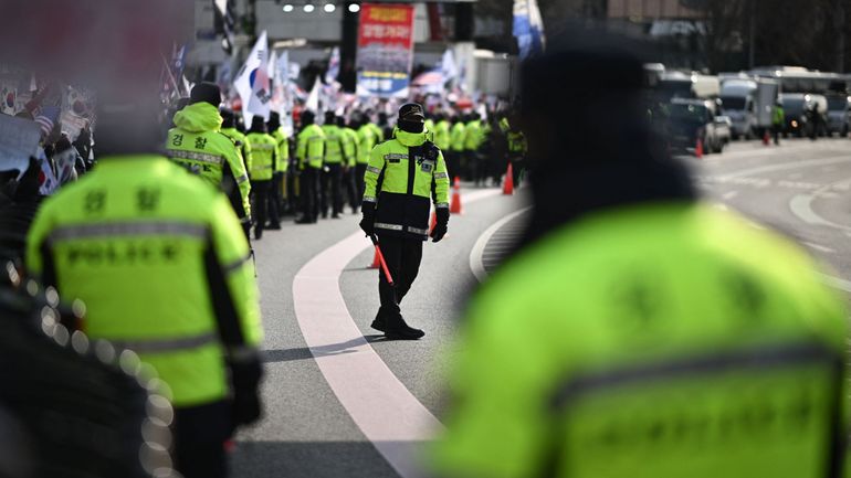 Corée du Sud : drame et chaos invraisemblable à Séoul pendant la tentative d'arrestation, ratée, du président déchu