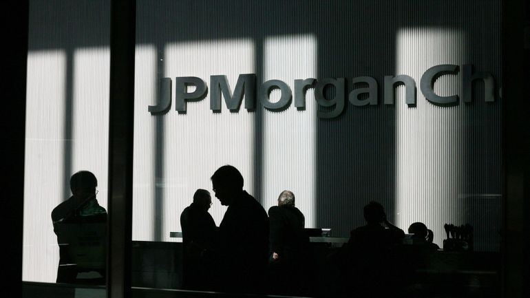 La banque JPMorgan va verser 290 millions de dollars à des victimes de Jeffrey Epstein