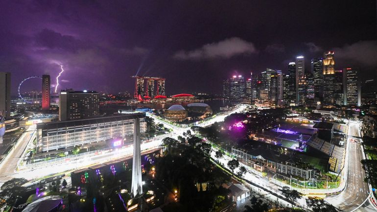 A Singapour, la F1 déclenche pour la première fois son alerte fortes chaleurs