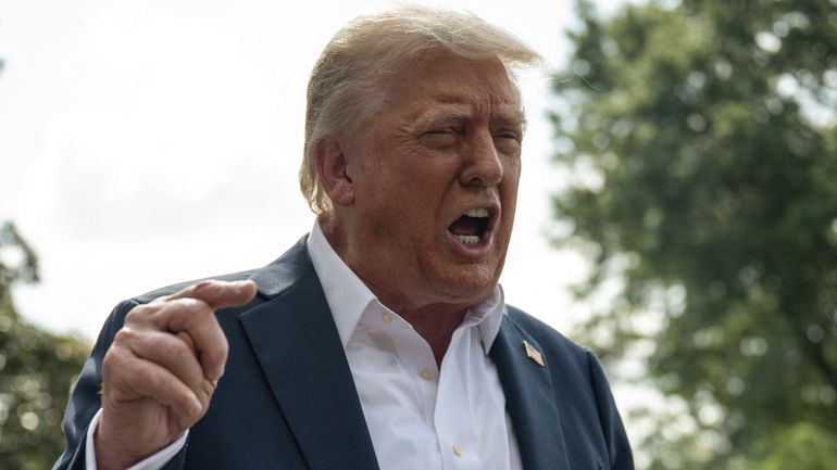 Donald Trump annonce des droits de douane de 30% contre l'Union européenne, qui se dit toujours prête à négocier... et riposter