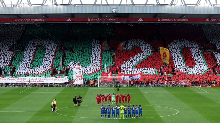 Premier League : vibrant hommage à Diogo Jota et victoire pour Liverpool, malgré un nouveau cas de racisme