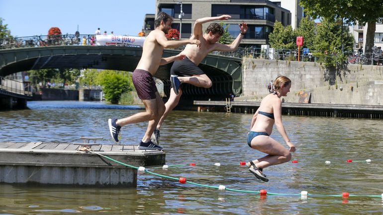 Plus de 1.000 personnes se sont jetées à l'eau pour des rivières plus propres