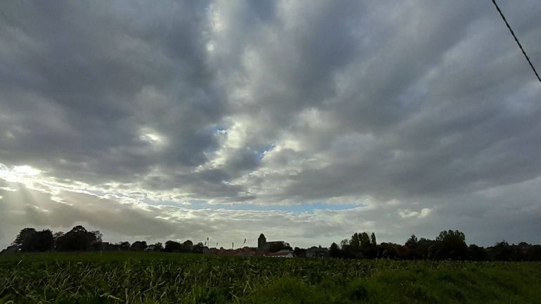 Météo en Belgique : les nuages l’emportent au fil des heures