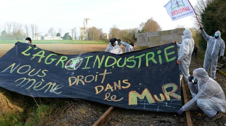 France : un train de céréales arrêté par des manifestants en Bretagne