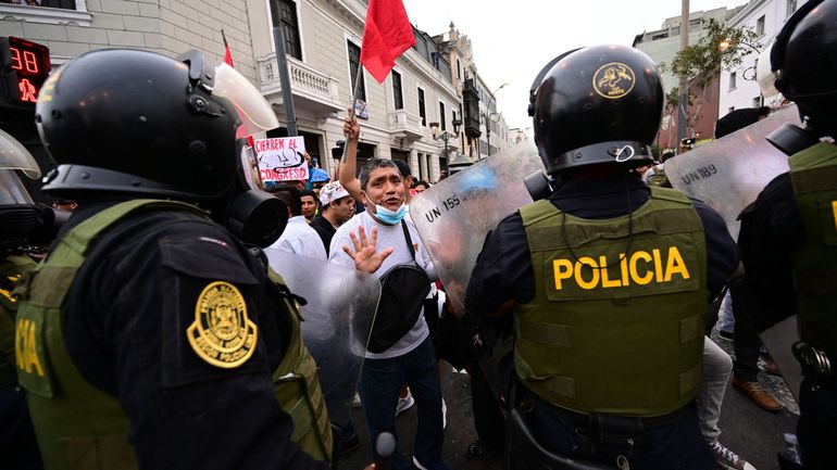 Troubles au Pérou : le Parlement refuse des élections anticipées