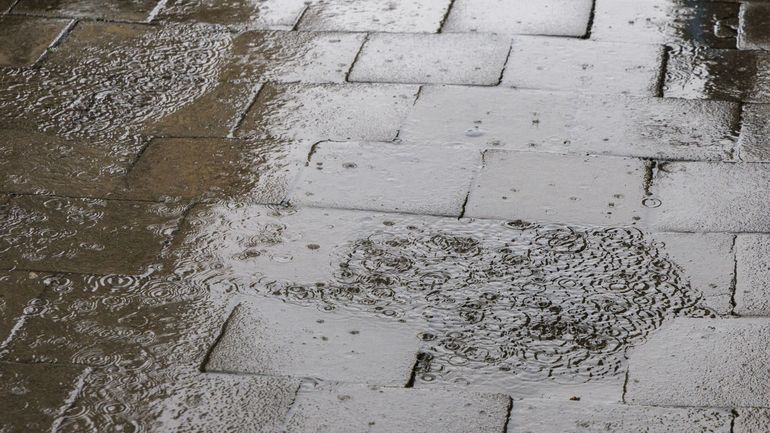 Météo : le numéro 1722 activé en raison de risques de tempête ou d'inondation