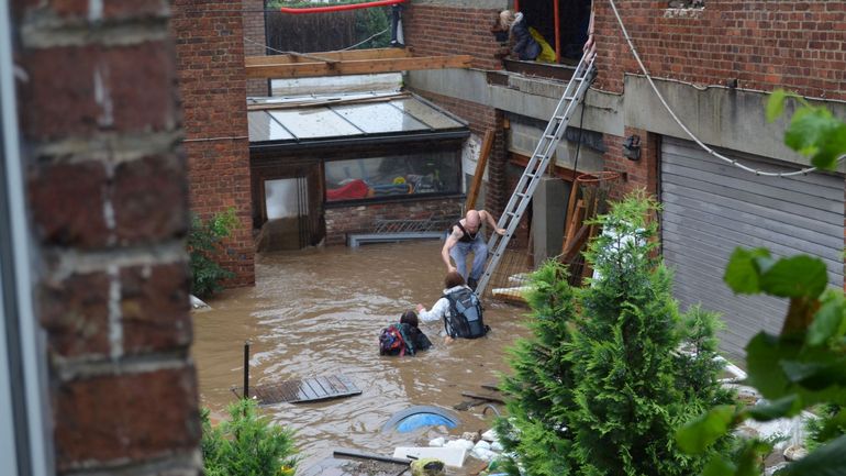 Inondations 2021 : qui sont les victimes ? Pour la première fois, une étude montre la surreprésentation de femmes et de personnes âgées