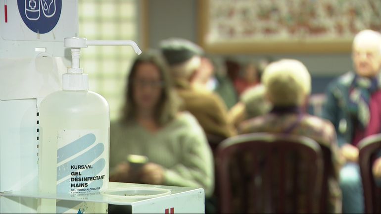 Vaccination contre le covid : cinq centres ouvrent leurs portes au public en Wallonie