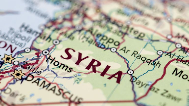 Syrie : un attentat à la bombe tue 18 militaires syriens près de Damas, selon les autorités