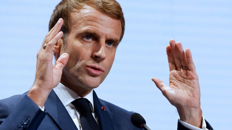 Pêche: Emmanuel Macron prône la désescalade, Boris Johnson reste ferme