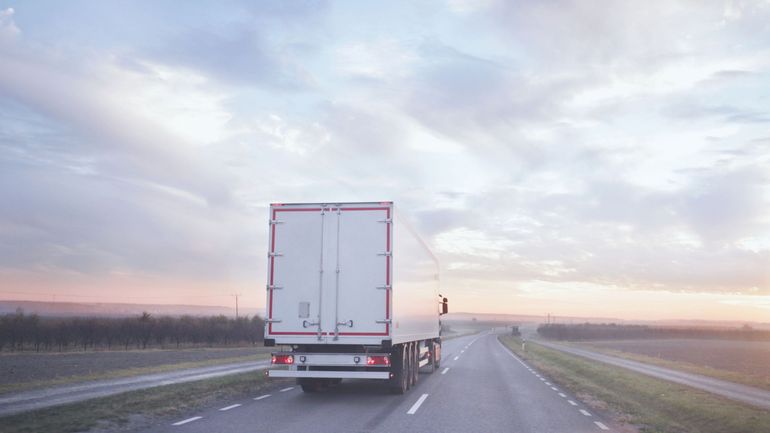 Un transmigrant retrouvé dans un conteneur de camion à Roulers