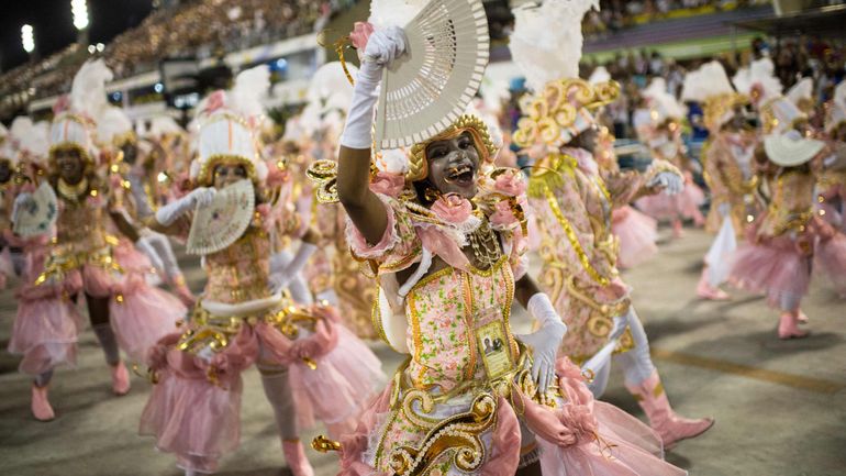 Coronavirus au Brésil : le carnaval de rue Rio de Janeiro sera annulé pour la seconde fois, en raison d'Omicron