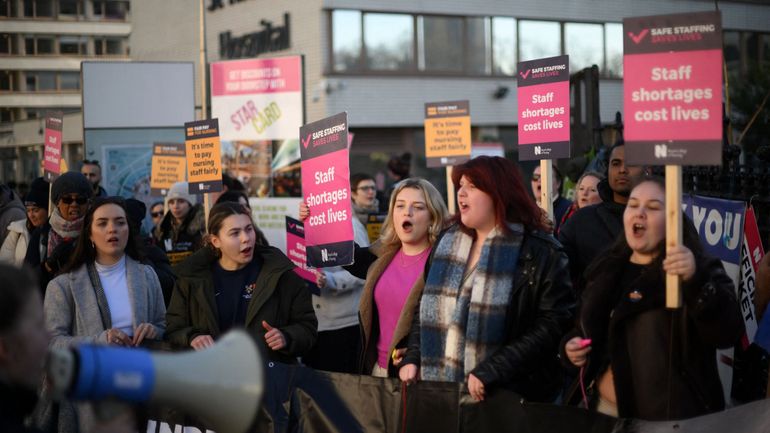 Royaume-Uni : les salariés du secteur public annoncent une série de grèves en avril
