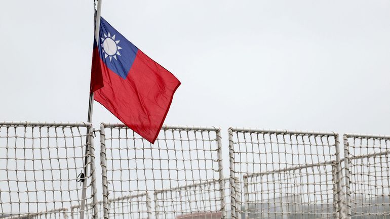 Les manoeuvres militaires autour de Taïwan, 