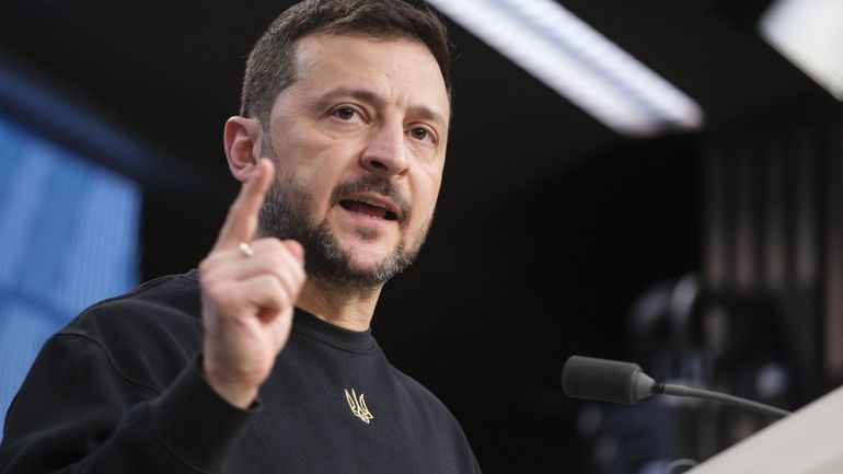 Guerre en Ukraine : Volodymyr Zelensky est arrivé en Islande pour le Sommet des pays nordiques