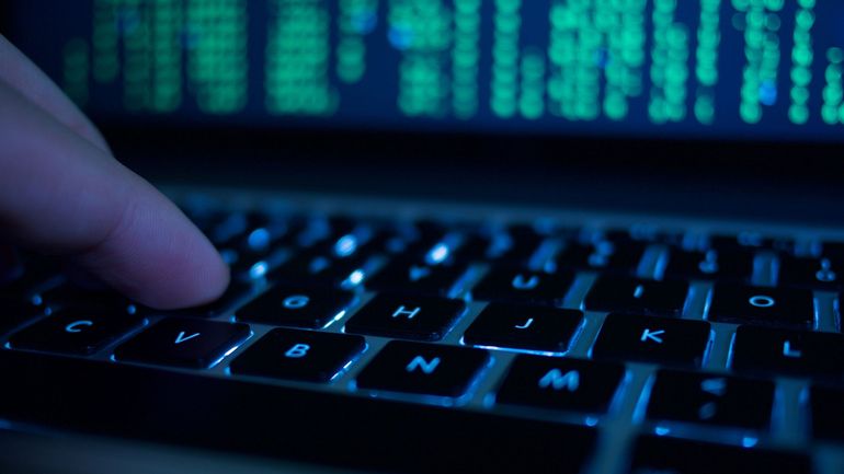 Les sites web d'aéroports américains piratés après un appel de hackers pro-russes