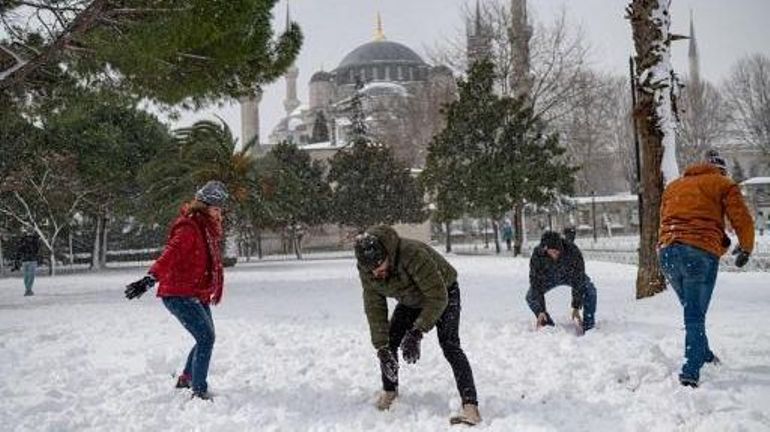 Turquie: une bataille de neige dégénère et fait sept blessés par balle