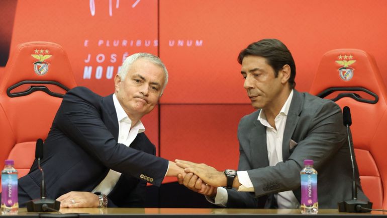 C’est fait : José Mourinho est le nouvel entraîneur du Benfica Lisbonne